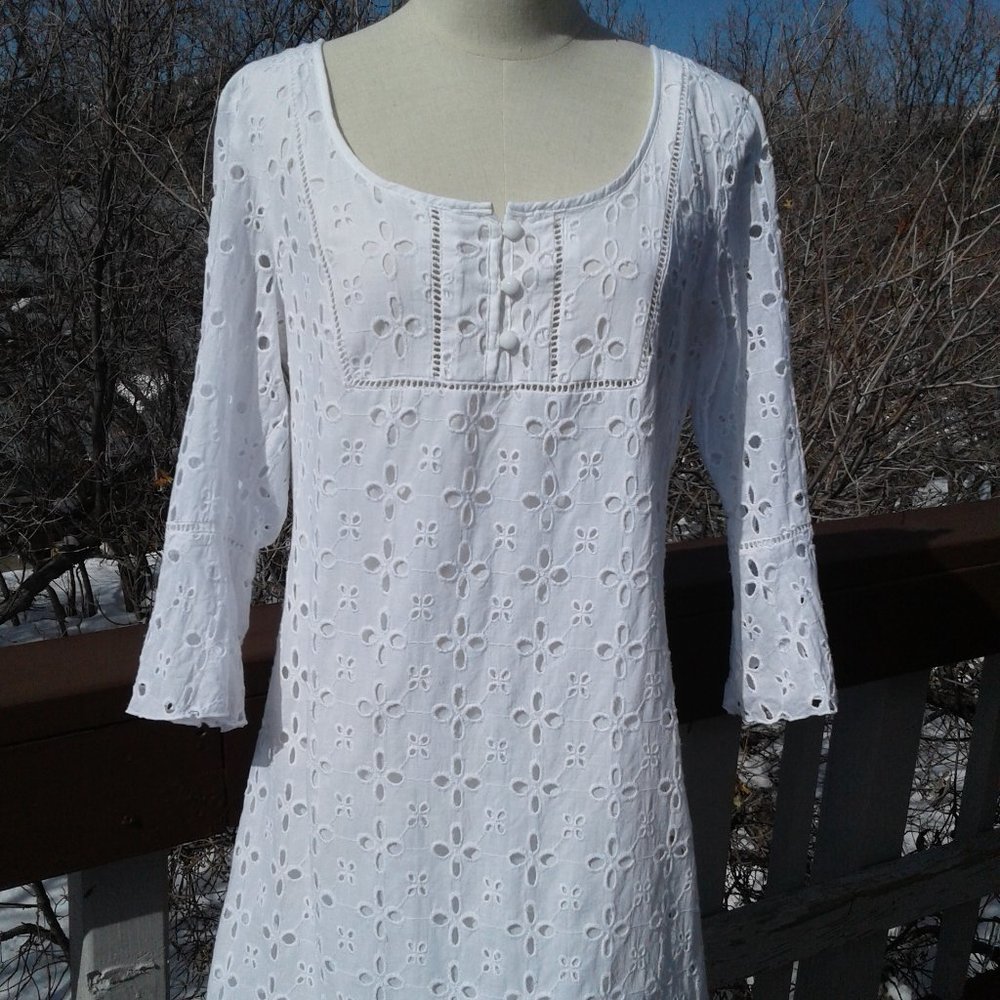 ICE  White Eyelet Cotton 3/4 Bell Sleeves. Zipper Back Loose Fit Dress.